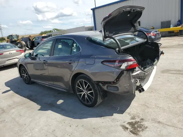 4T1G11AK9NU681000 2022 TOYOTA CAMRY - Image 2
