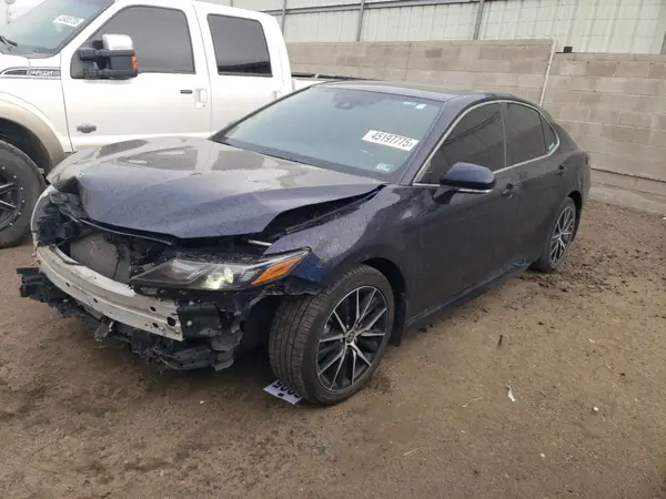 4T1G11AK9NU707532 2022 TOYOTA CAMRY - Image 1