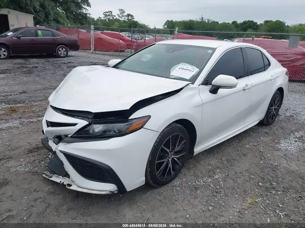 4T1G11AK9NU707742 2022 TOYOTA CAMRY - Image 2