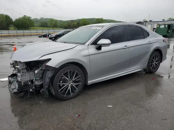 4T1G11AK9NU708664 2022 TOYOTA CAMRY - Image 1