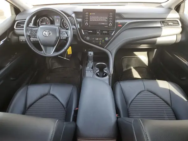 4T1G11AK9NU710057 2022 TOYOTA CAMRY - Image 8