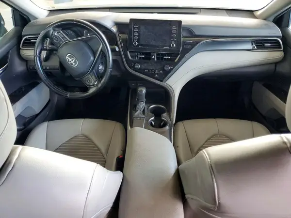 4T1G11AK9NU716215 2022 TOYOTA CAMRY - Image 8