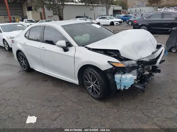 4T1G11AK9PU143223 2023 TOYOTA CAMRY - Image 1