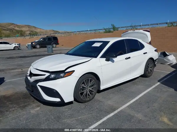 4T1G11AK9PU151144 2023 TOYOTA CAMRY - Image 2