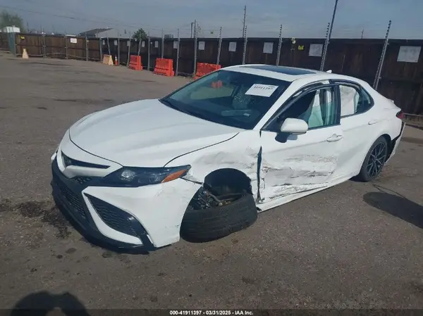4T1G11AK9PU170826 2023 TOYOTA CAMRY - Image 2