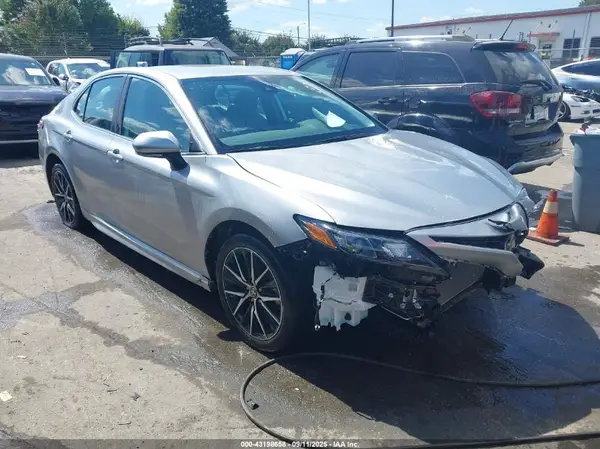 4T1G11AK9PU740131 2023 TOYOTA CAMRY - Image 1