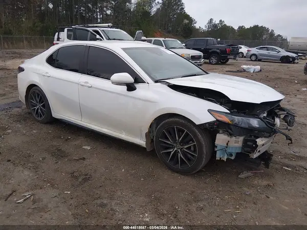 4T1G11AK9PU750013 2023 TOYOTA CAMRY - Image 1