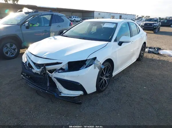 4T1G11AK9PU754112 2023 TOYOTA CAMRY - Image 2