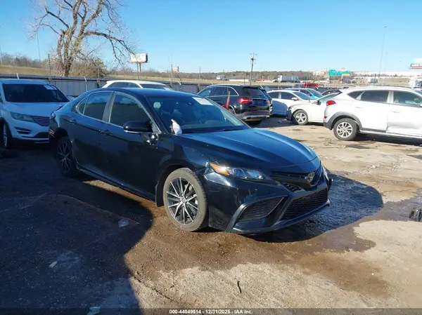 4T1G11AK9PU757172 2023 TOYOTA CAMRY - Image 1