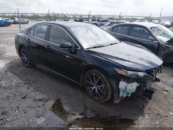 4T1G11AK9PU779916 2023 TOYOTA CAMRY - Image 1