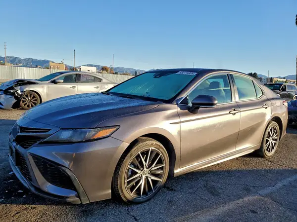 4T1G11AK9PU799325 2023 TOYOTA CAMRY - Image 1