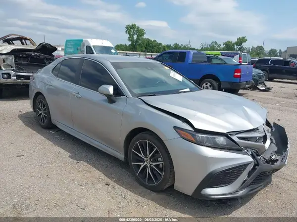 4T1G11AK9PU802255 2023 TOYOTA CAMRY - Image 1