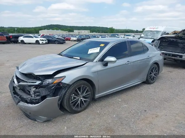 4T1G11AK9PU802255 2023 TOYOTA CAMRY - Image 2