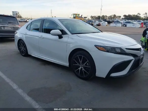 4T1G11AK9PU806581 2023 TOYOTA CAMRY - Image 1