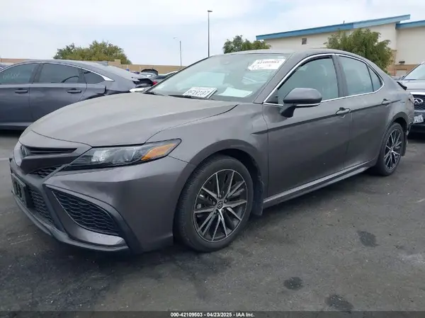 4T1G11AK9PU812493 2023 TOYOTA CAMRY - Image 2