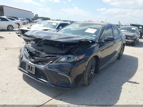 4T1G11AK9RU188729 2024 TOYOTA CAMRY - Image 2