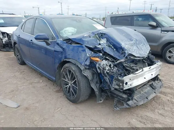 4T1G11AK9RU202130 2024 TOYOTA CAMRY - Image 1