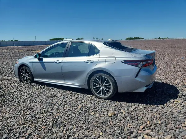 4T1G11AK9RU202743 2024 TOYOTA CAMRY - Image 2