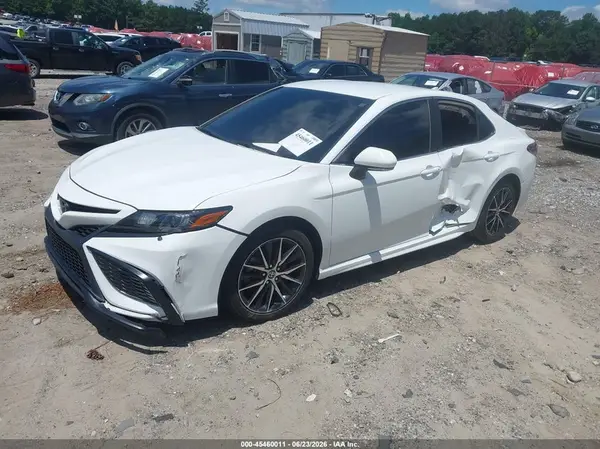 4T1G11AK9RU204511 2024 TOYOTA CAMRY - Image 2