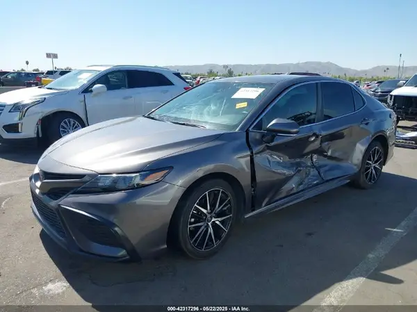 4T1G11AK9RU213659 2024 TOYOTA CAMRY - Image 2