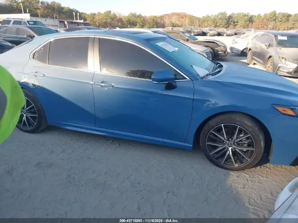 4T1G11AK9RU217002 2024 TOYOTA CAMRY - Image 1