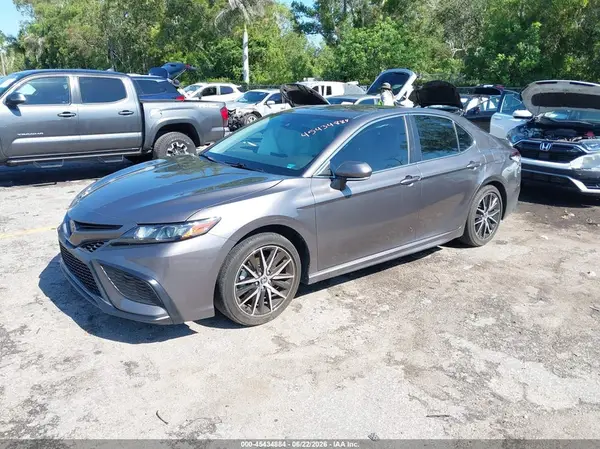 4T1G11AK9RU220840 2024 TOYOTA CAMRY - Image 2