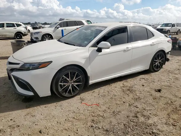 4T1G11AK9RU227853 2024 TOYOTA CAMRY - Image 1
