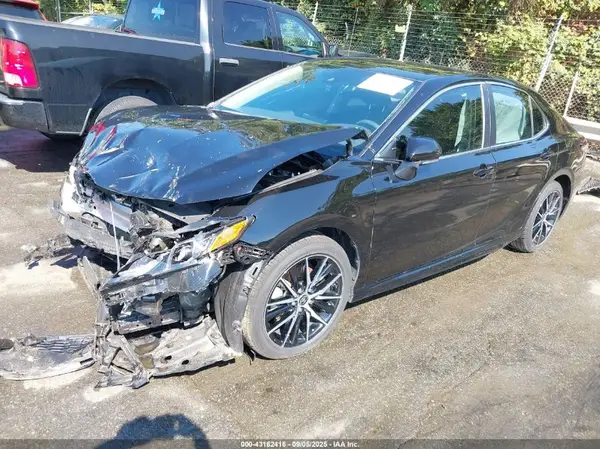 4T1G11AK9RU229764 2024 TOYOTA CAMRY - Image 2