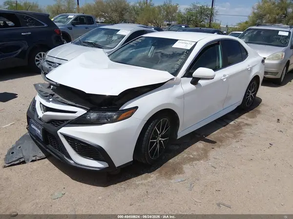 4T1G11AK9RU238495 2024 TOYOTA CAMRY - Image 2