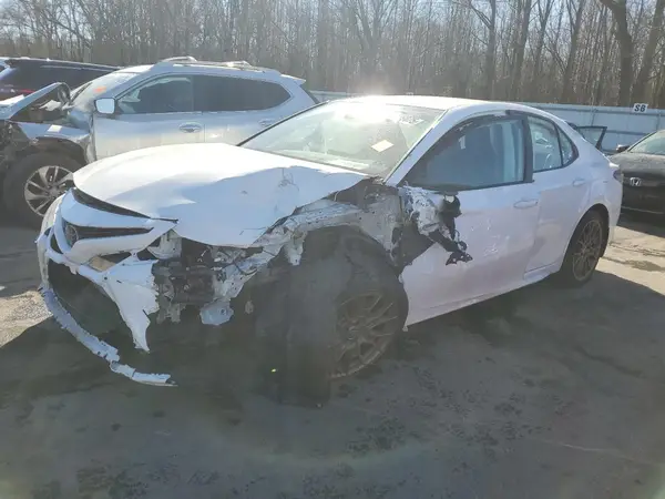 4T1G11AK9RU253031 2024 TOYOTA CAMRY - Image 1