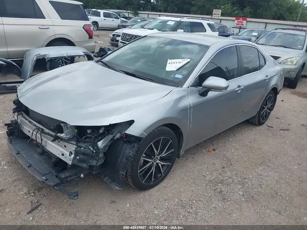 4T1G11AK9RU256916 2024 TOYOTA CAMRY - Image 2