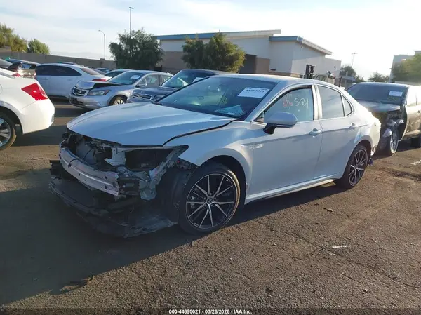 4T1G11AK9RU264708 2024 TOYOTA CAMRY - Image 2