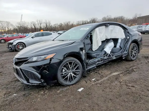 4T1G11AK9RU843908 2024 TOYOTA CAMRY - Image 1