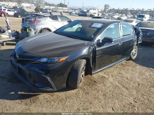 4T1G11AK9RU846047 2024 TOYOTA CAMRY - Image 2