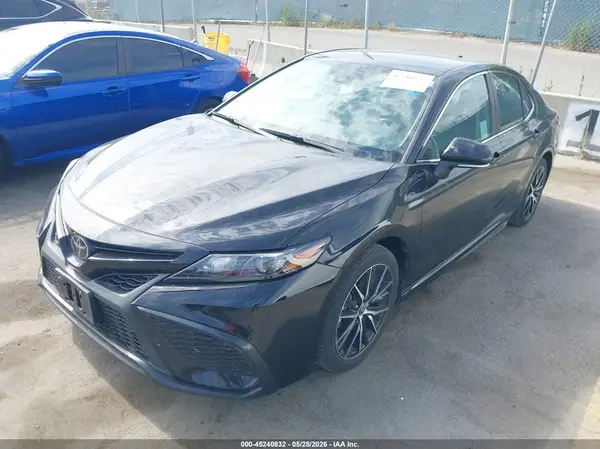 4T1G11AK9RU847571 2024 TOYOTA CAMRY - Image 2