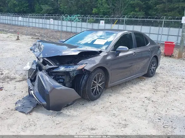 4T1G11AK9RU849904 2024 TOYOTA CAMRY - Image 2