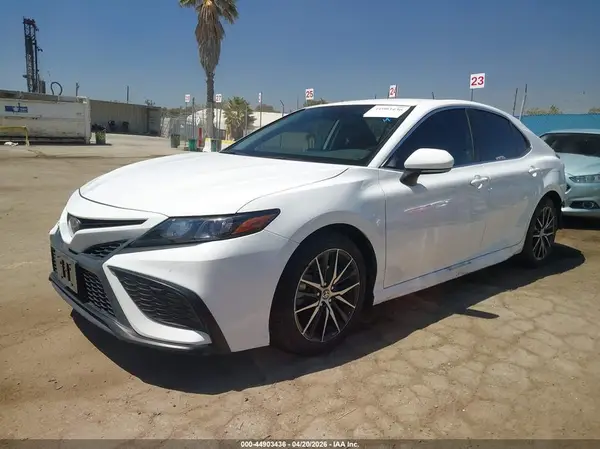 4T1G11AK9RU871661 2024 TOYOTA CAMRY - Image 2