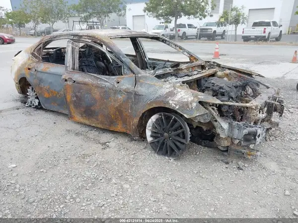 4T1G11AK9RU872518 2024 TOYOTA CAMRY - Image 1