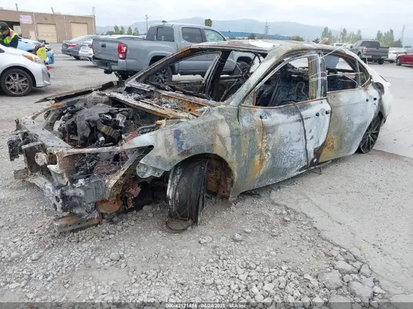 4T1G11AK9RU872518 2024 TOYOTA CAMRY - Image 2