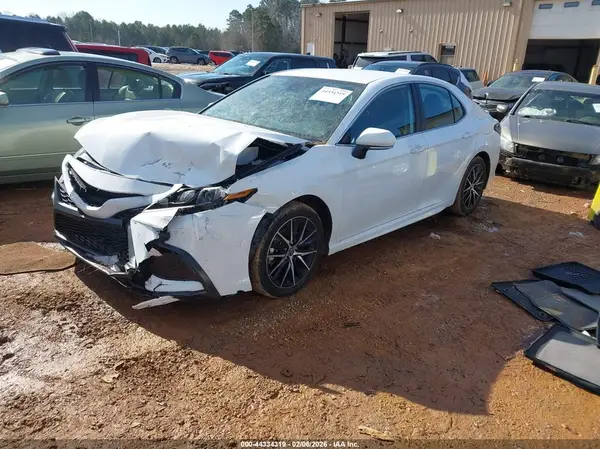 4T1G11AK9RU873779 2024 TOYOTA CAMRY - Image 2
