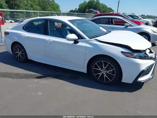 4T1G11AK9RU879243 2024 TOYOTA CAMRY - Image 1