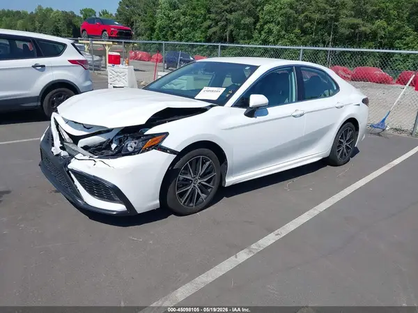 4T1G11AK9RU879243 2024 TOYOTA CAMRY - Image 2