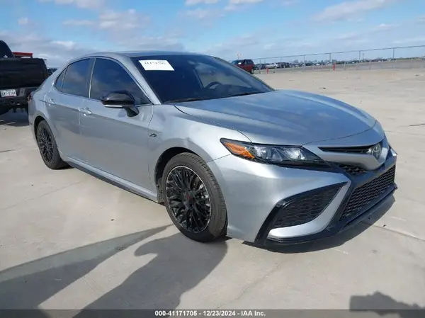 4T1G11AK9RU883163 2024 TOYOTA CAMRY - Image 1