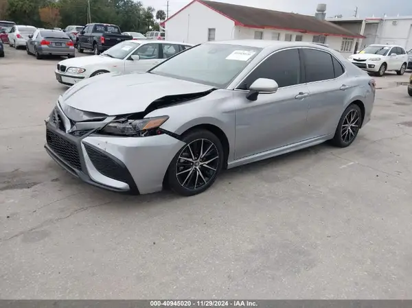 4T1G11AK9RU883910 2024 TOYOTA CAMRY - Image 2