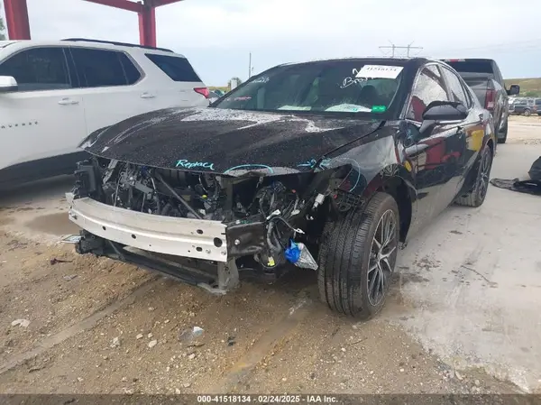 4T1G11AK9RU902682 2024 TOYOTA CAMRY - Image 2
