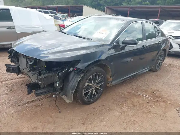 4T1G11AK9RU906652 2024 TOYOTA CAMRY - Image 2