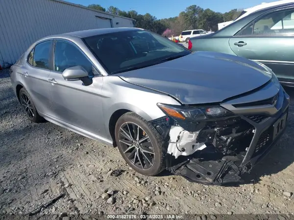 4T1G11AK9RU911091 2024 TOYOTA CAMRY - Image 1