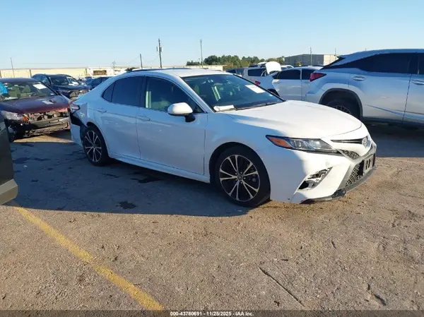 4T1G11AKXLU311249 2020 TOYOTA CAMRY - Image 1