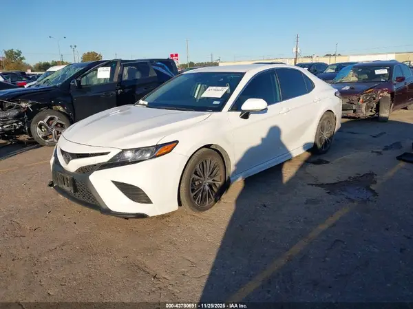4T1G11AKXLU311249 2020 TOYOTA CAMRY - Image 2