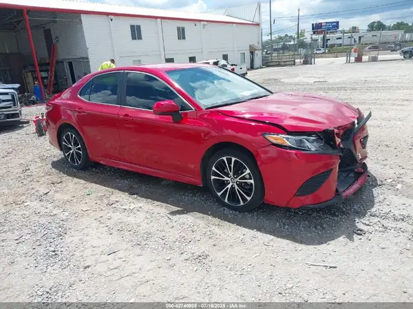 4T1G11AKXLU311266 2020 TOYOTA CAMRY - Image 1